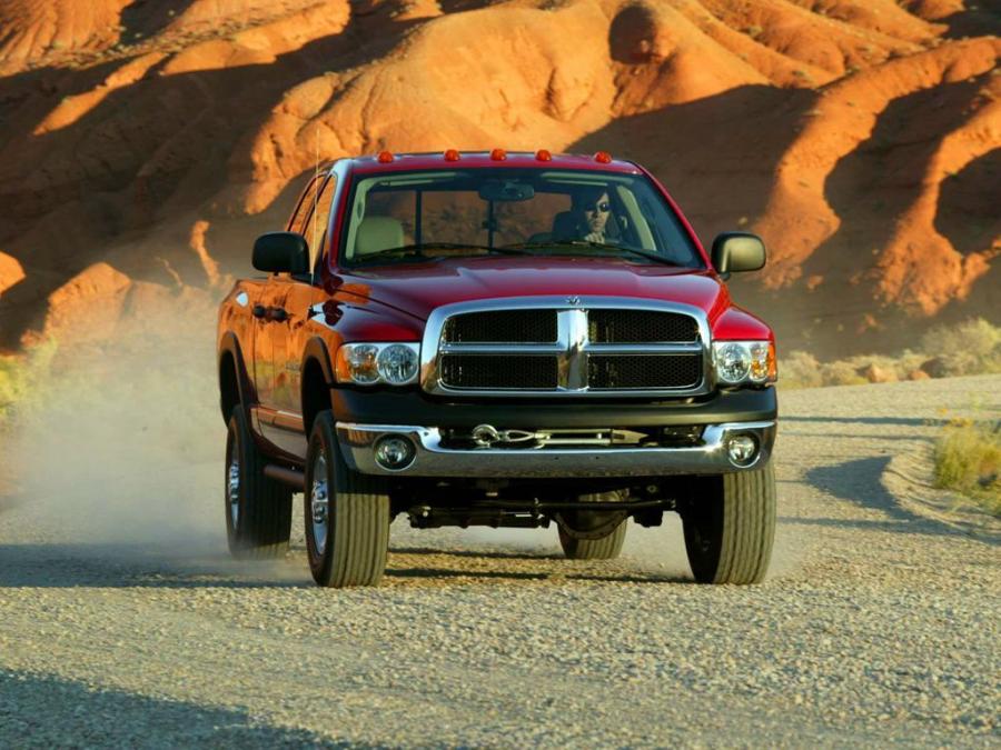  Dodge Ram Power Wagon Quad Cab 2005 года  (фото 51 из 61)